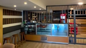 Ankara kütüphane kafe ortamı